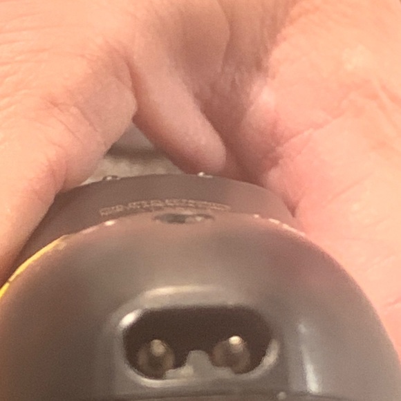 Phillips Norelco Aquatec AT880 Electric Razor w/ Case: Works 100% NO CHARGER! - Picture 11 of 12